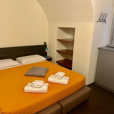 Feel - Luxury Duomo Suite Бергамо Екстер'єр фото
